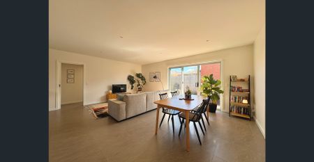 Neat, Tidy and Convenient Location - Photo 4