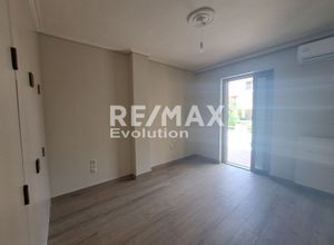 Διαμέρισμα για ενοικίαση - Σαρωνίδα - Photo 2