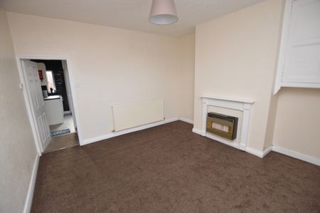 2 Bedroom Terraced House - Photo 4