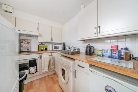 The Mall, Bristol - Photo 2