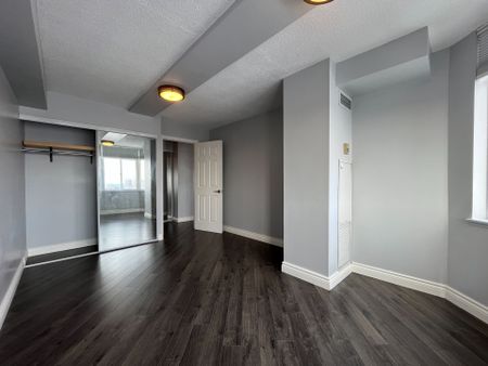 For Lease - 300 Webb Drive Unit# 1007, Mississauga, Ontario - Photo 5