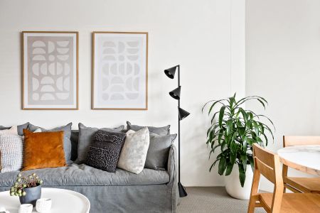 Extra spacious retreat of style and quality - Photo 5