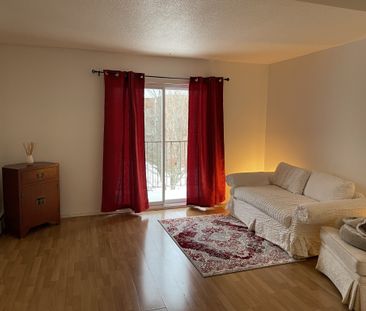 4½ à 1025$/mois, Eau Chaude Et Chauffage - Photo 2