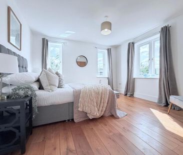 6 bedroom detached house to rent - Photo 6
