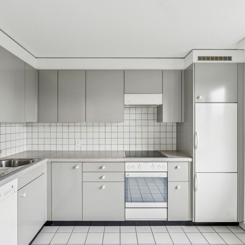 4.5-Zimmer-Wohnung mit Balkon an ruhiger Lage - Foto 1