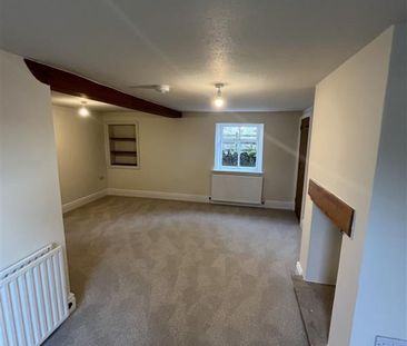 A spacious 3-bedroom traditional cottage, undergoing full internal ... - Photo 2