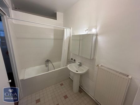 Location Appartement 2 pièces 58m² VILLEFRANCHE SUR SAONE 69400 - Photo 3