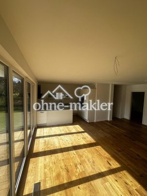 Modern, großzügig, familienfreundlich - 4 Zimmer plus 200 m2 Garten und Kfz-Stellplatz - Photo 1