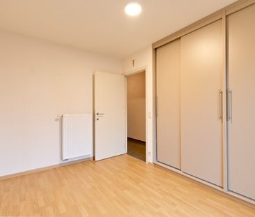 Te huur: recent en lichtrijk 2 slpk app met tuin in Kaprijke - Photo 5