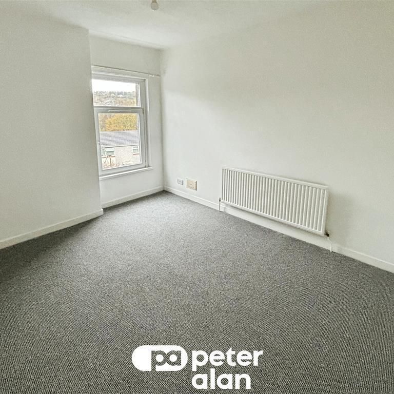 High Street, Fleur De Lis, BLACKWOOD - Photo 1