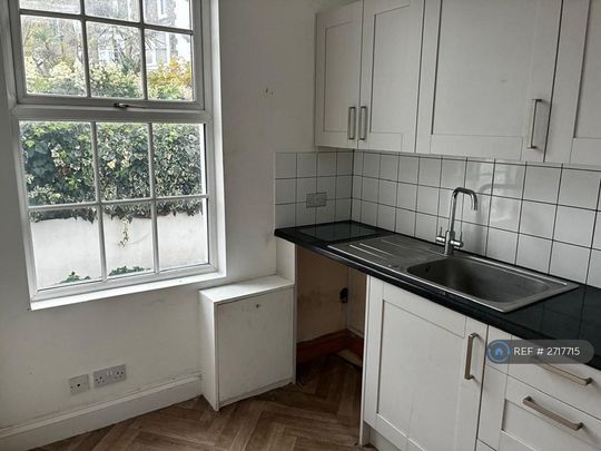 4 bedroom maisonette to rent - Photo 1