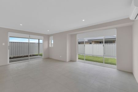 Move in Before Christmas! - Photo 5