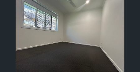 SPACIOUS AND LOW MAINTENANCE FAMILY HOME - Photo 3