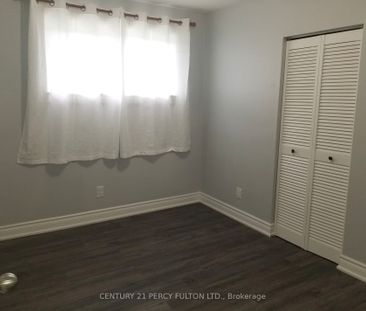 For Lease - 1033 Centre Street, Whitby, Ontario - Photo 5