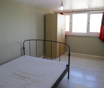 Biscoe Close, Hounslow - Photo 4