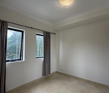 Freshly Painted 2 Bedroom + Study Apartment in the Heart of Campsie - Photo 2