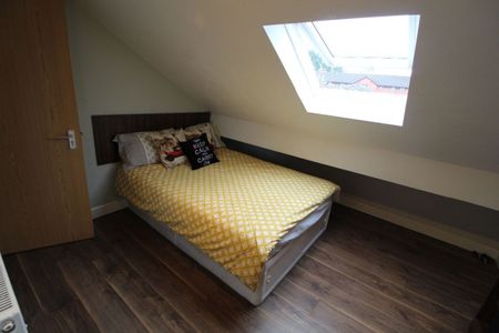 Hawkins Street, Flat, PRESTON, Lancashire PR1 7HR - Photo 2