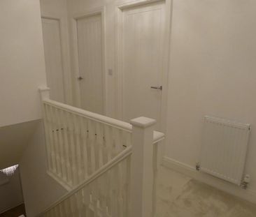 3 bedroom semi-detached house to rent - Photo 5