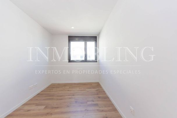 3 room luxury penthouse for rent in Mataró, Catalonia - Photo 1