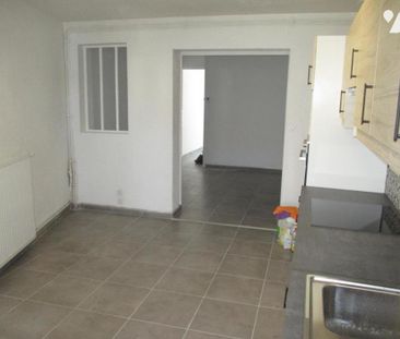 Templemars,maison 1930 renovée, 72m2, 2 chambres, jardinet. 769€ . ... - Photo 2