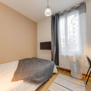 NICOLAÏ Roommate 3 Bedrooms at Lyon 7e - Photo 2