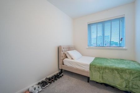 4 Bed Semi-Detached House, Broomfield Gate, G21 - Photo 5