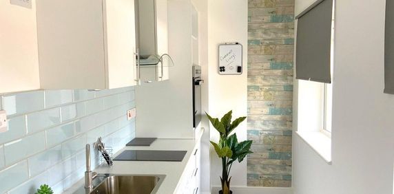 Studio to rent - Photo 2