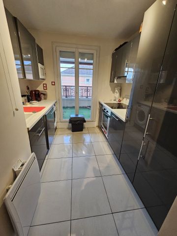 Location Appartement 3 pièces 54m² CARRIERES SOUS POISSY 78955 - Photo 4