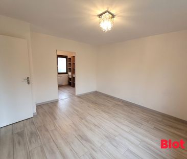 Location Maison 5 pièces 110m² MELESSE 35520 - Photo 3