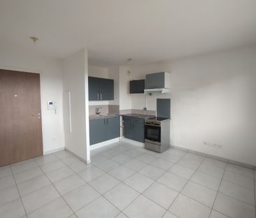 Location Appartement 1 pièce 35m² - Photo 1