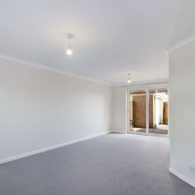 Walk Mill Lane, Kingswood, Wotton-Under-Edge , Glos, GL12 - Photo 1