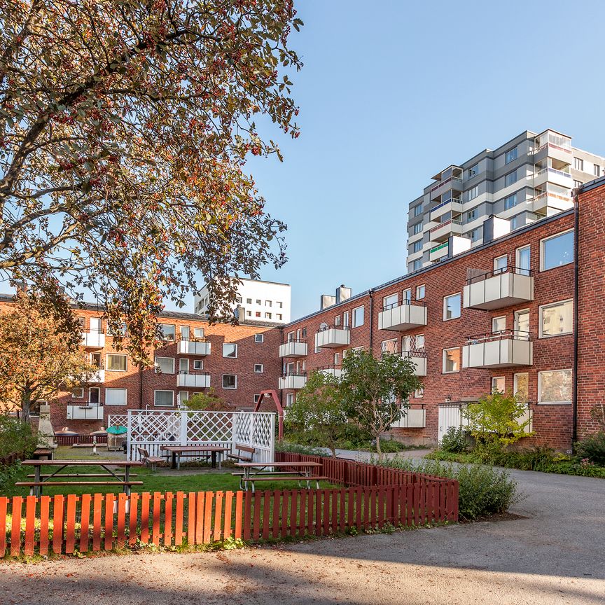 Skebokvarnsvägen, Bandhagen - Foto 1
