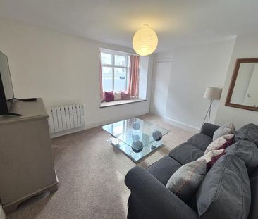 3 bedroom flat to rent - Photo 1