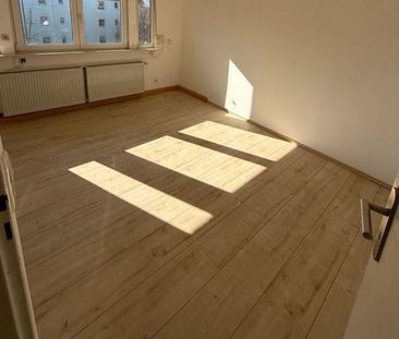 4- Zimmer Wohnung • stadtnah • DG • sofort frei - Photo 2