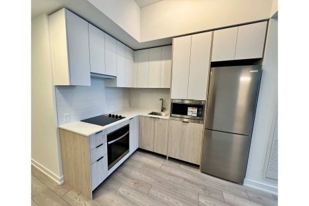 For Lease - 1007 The Queensway N/A Unit# 814, Toronto, Ontario - Photo 2