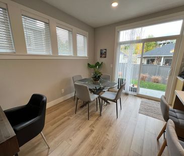 3 bed/3 bath Townhouse in Lake Country - Photo 2