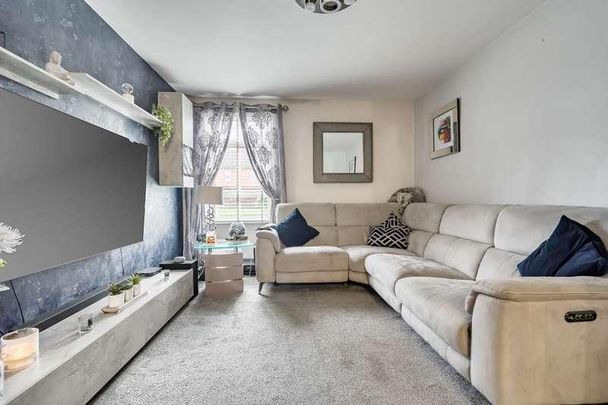 Bright Street, Swindon, SN2 - Photo 1