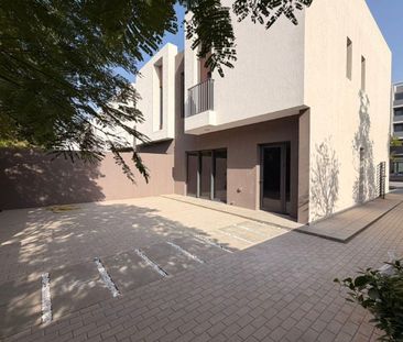 Sarab 2: Spacious 3 BR Villa with Pool in Aljada - Photo 4