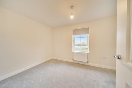 2 Bedroom House - End Terrace - Photo 4
