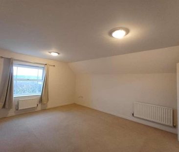 James Meadow, Langley, Berkshire, SL3 - Photo 4