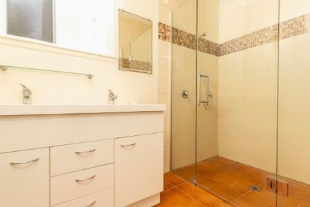 Old-world house - Photo 5