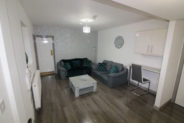 Adelphi Street, Preston - Photo 1