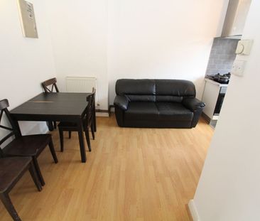Room in a Shared Flat, Stapleton House, E2 - Photo 1