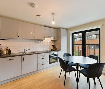 2 bedroom apartment to rent - Photo 4