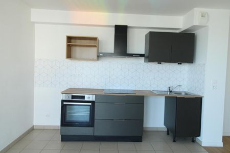 Location Appartement 3 pièces 58m² ST HERBLAIN 44800 - Photo 4