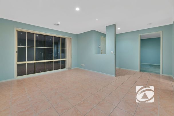 THREE BEDROOM HOME IN COURT LOCATION - Photo 1