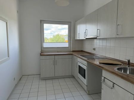 3-Zimmerwohnung mieten in Berlin-Lichtenrade, renov., Wannenbad, 2. WC, Parkett, Balk.+gr. Dachterr. - Photo 3