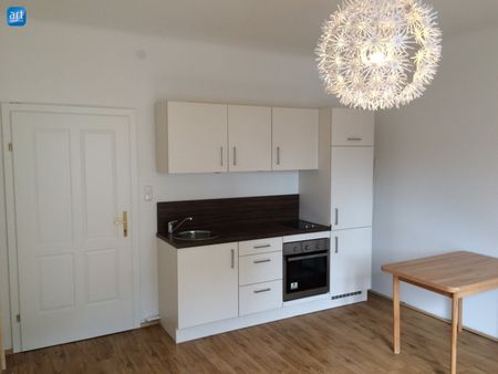 Charmante, zentrale Altbauwohnung - Salzachnähe! - Photo 2