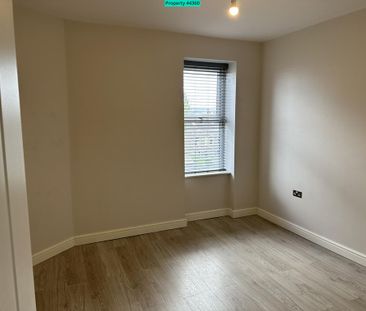 4 bedroom detached house to rent - Photo 4