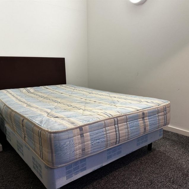 Central Avenue, Leicester - Photo 1